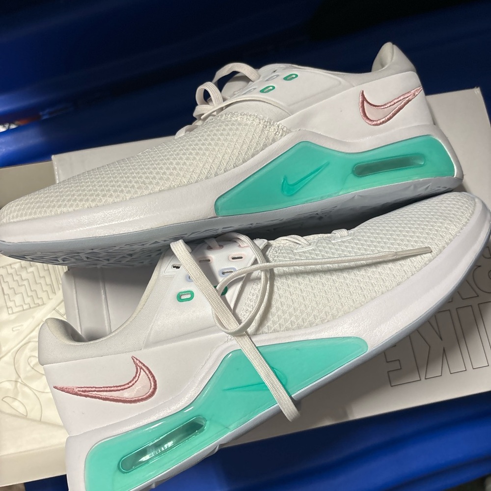 Nike air max Bella women’s shoes brand new size 10 - Picture 4 of 5